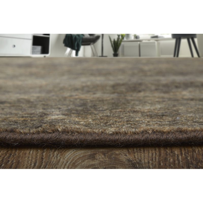 Wool Floral Area Rug in Green/Gold, Rectangle 4' x 6'