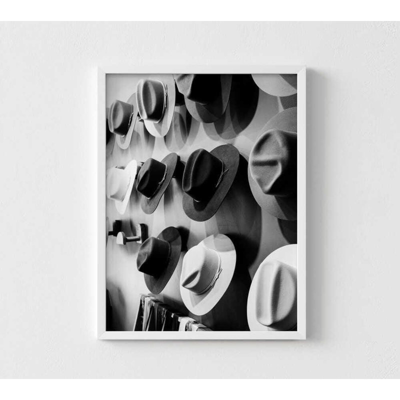 «Cowboy Hat Wall Art»: photo noir et blanc classique (encadrée), Impression encadrée sans passe-partout, H 5 po x l 7 po