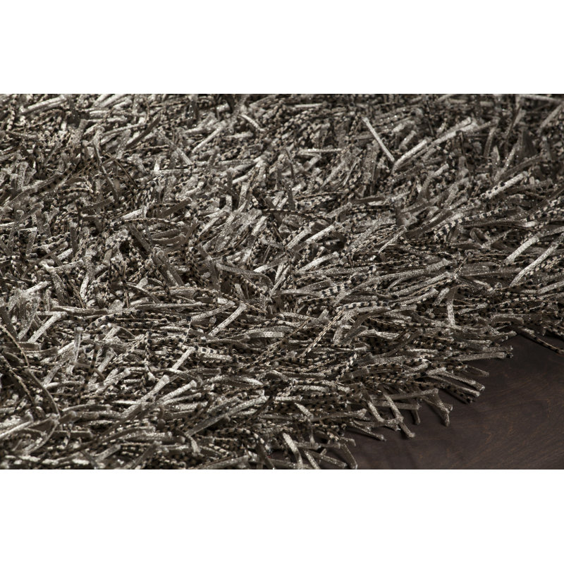 Tapis tissé à la main à poils longs en polyester tissé à la main Arae, 5 pi x 7 pi 6 po