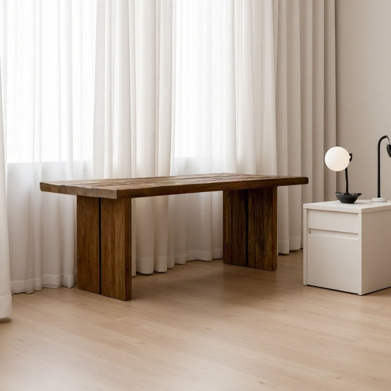 Bureau moderne en bois de style industriel