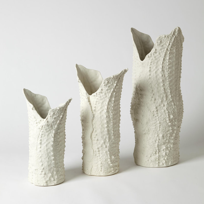 Crocodile Vase-Matte White-Lg, 22" H x 9.25" W x 8.25" D