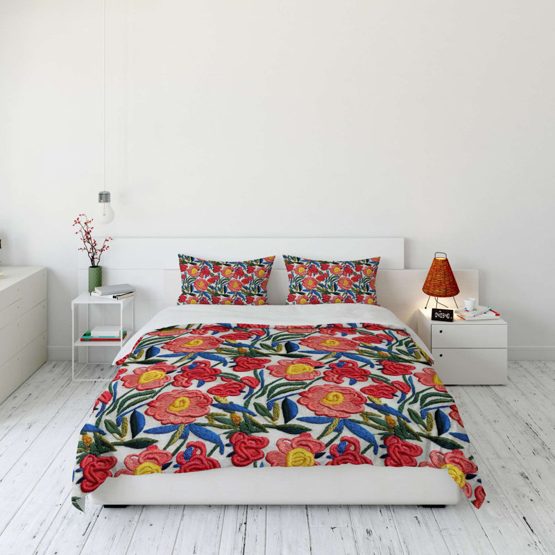 Super King Quilt Cover Set, 100% Soft Polyester & Cotton Blend, 102.4 x 86.6 Duvet Cover & 19.7 x 31.5 Pillowcases (2 Pieces) | Machine Washable, Envelope & Button Closure | Elegant & Durable Bedding Solution