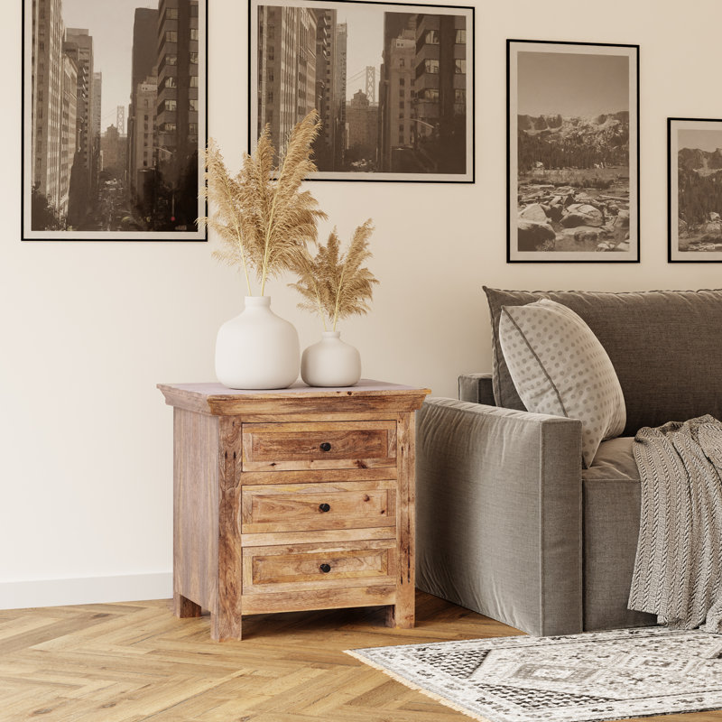 Table de chevet 3 tiroirs Loon Peak® Auburn, Naturel