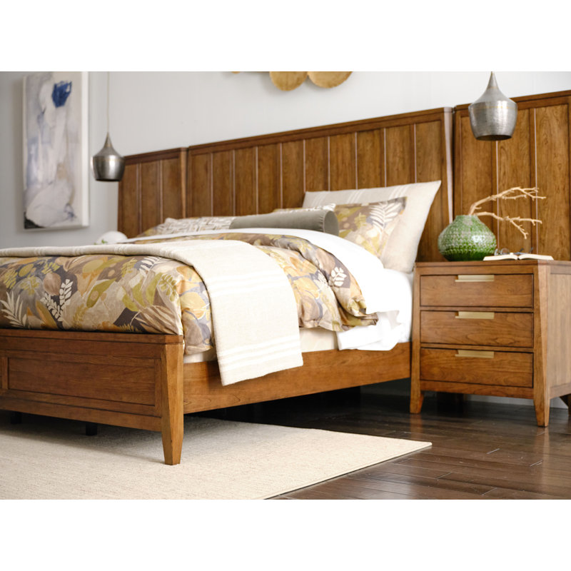 LINEAGE QUEEN PANEL BED - COMPLETE