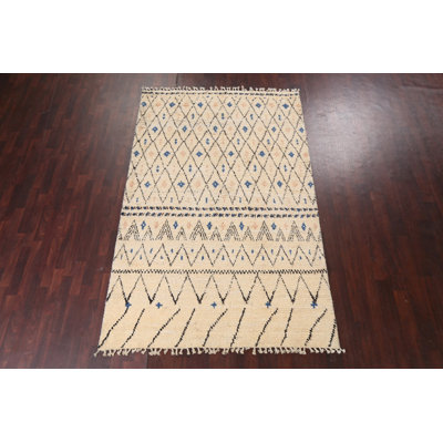 Tapis noué à la main unique en son genre