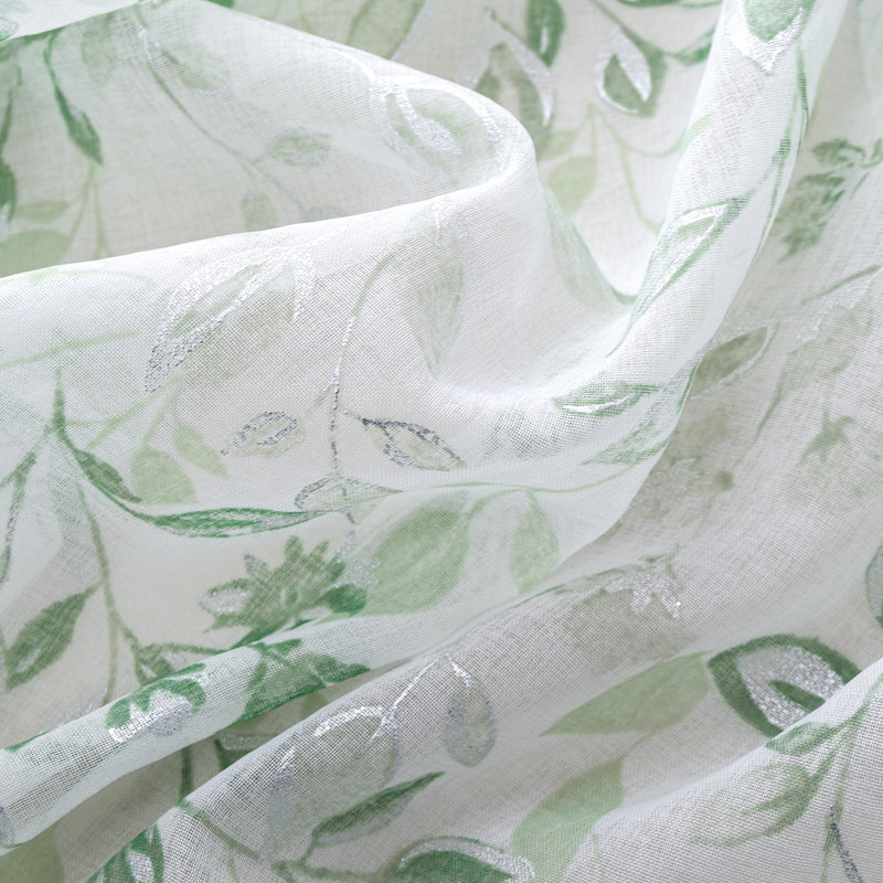 Panneau de rideau transparent à motif de feuilles Taylor , Sauge, L 54 po x L 95 po