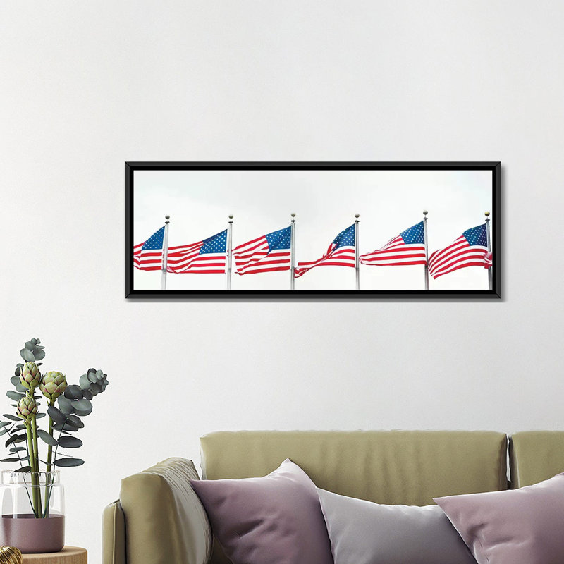 « american flags », reproduction de photo sur toile, H 16 po x l 48 po x P 1,5 po, Toile avec cadre noir