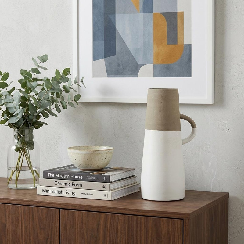 Vase de table en céramique Hindley, H 10,2 po x l 4,5 po x P 6,3 po, Blanc / beige