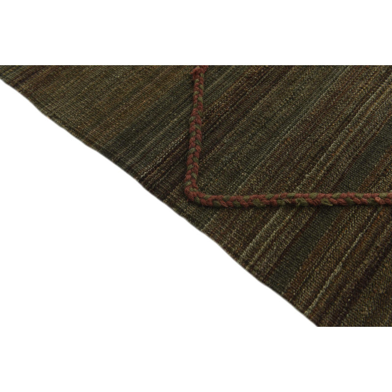Tapis olive Kalmanovitz
