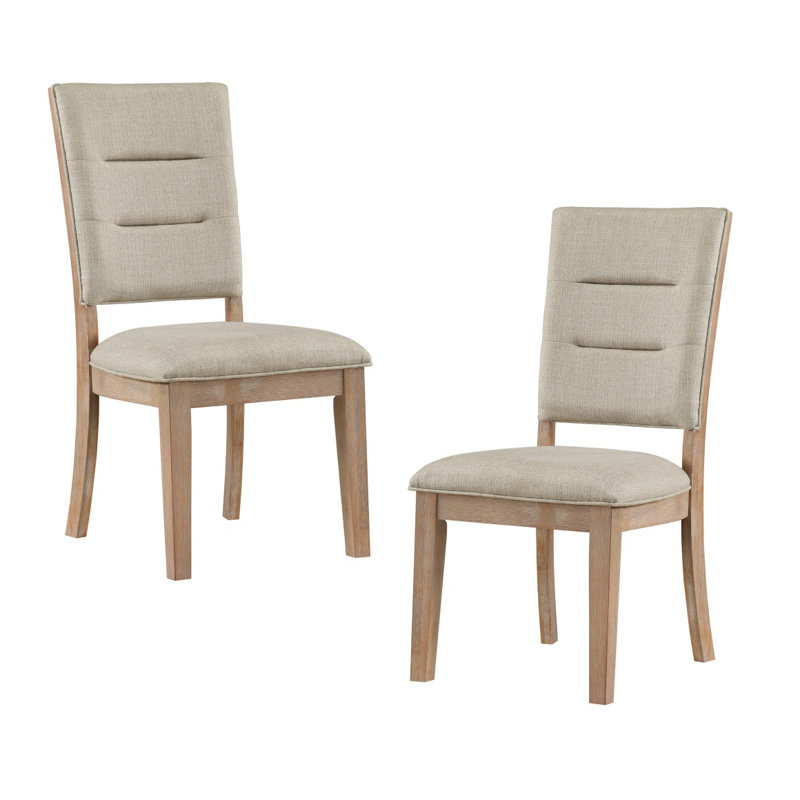 Magnifique ensemble de chaises de salle à manger en bois clair avec finition en chêne clair et siège rembourré beige