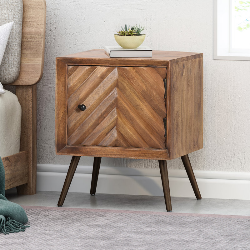 Armoire en bois et fer