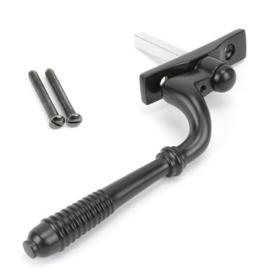 Reeded Espag Door Accessory