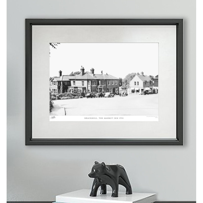 Bracknell, The Market Inn 1951 - Single Picture Frame Print, 40cm H X 50cm W x 2cm D