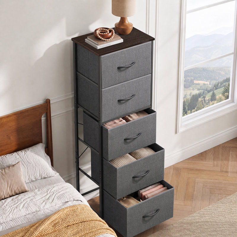 Commode verticale à 5 tiroirs avec plateau en bois Ojaswi pour chambre à coucher, commode avec structure en acier Strudy pour petit espace, tour de rangement pour placard, couloir