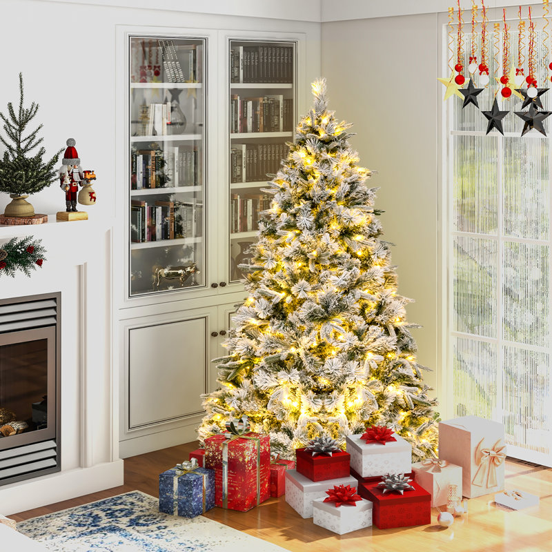 Lighted Christmas Tree, 6'