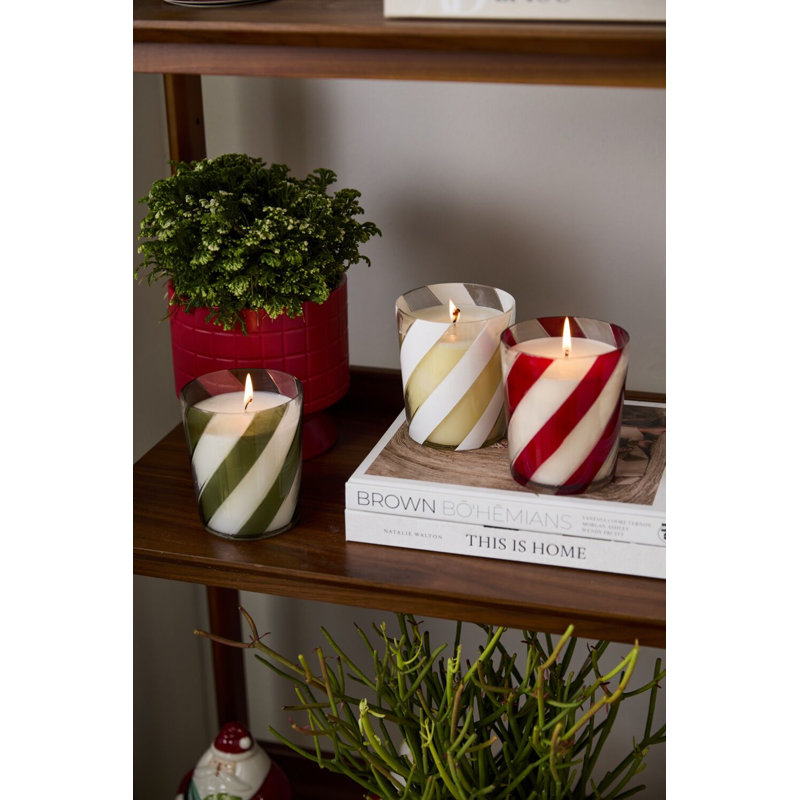 Candle 4"x 4.75"