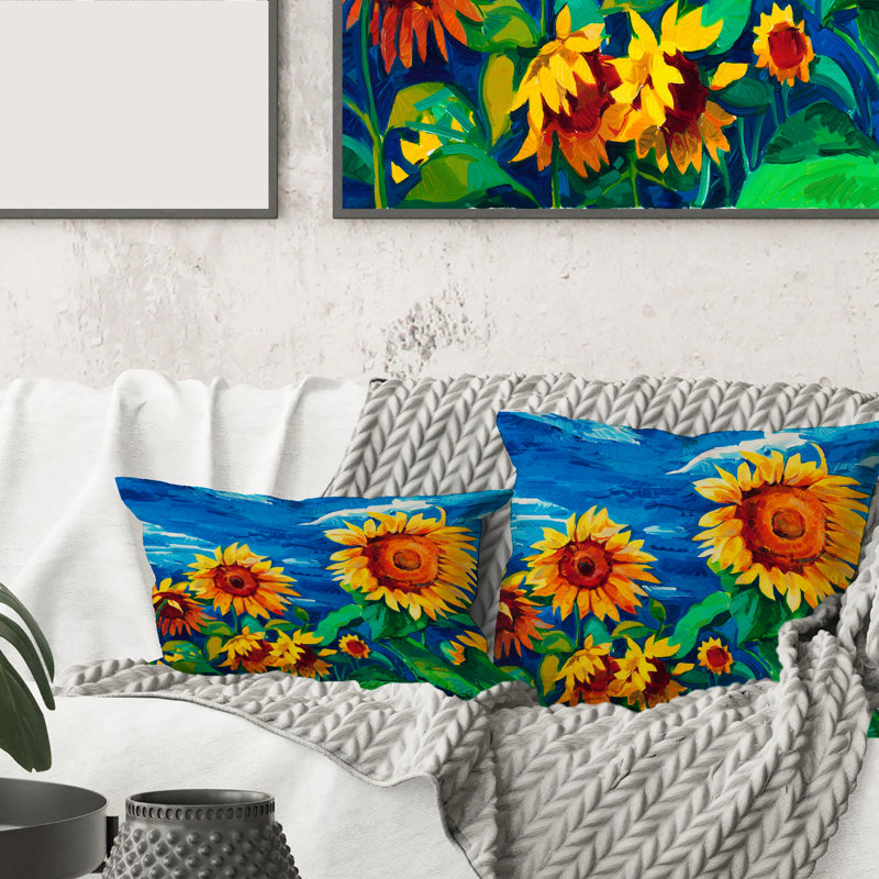 Housse de coussin et insert deux tournesols sous un ciel lumineux, 18" x 18"