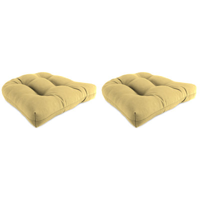 Contoured Outdoor Wicker Seat Cushion