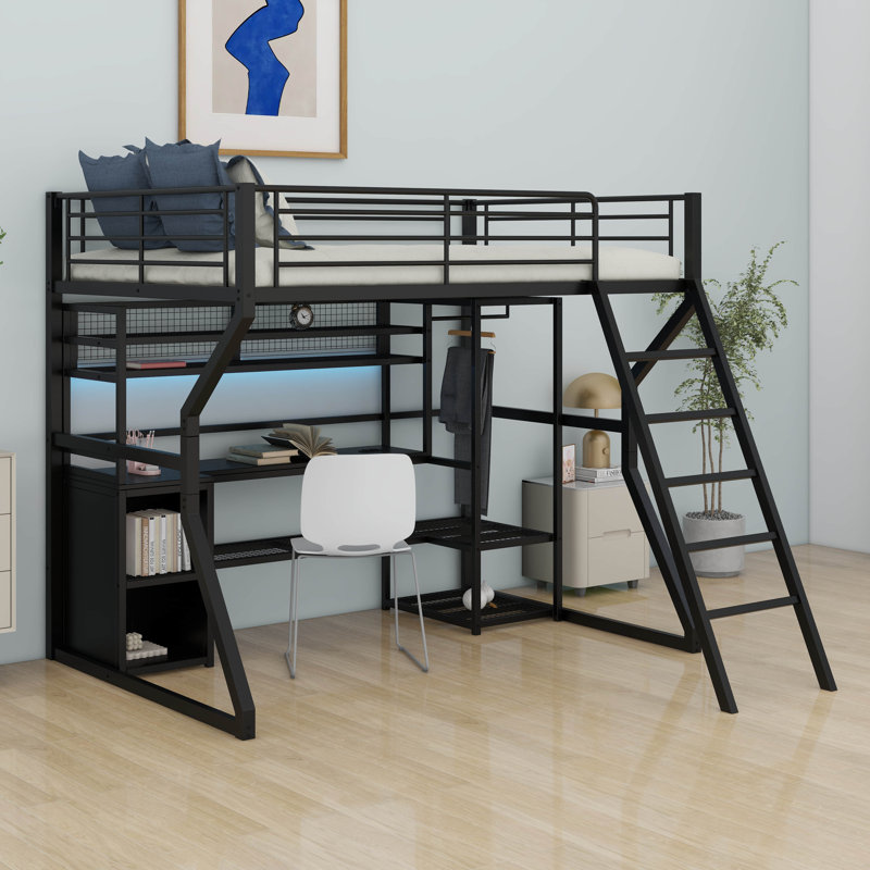 Lit mezzanine double en métal avec bureau et rangement intégrés, cadre de lit de jeu en métal peu encombrant avec lumières DEL, garde-robe ouverte et station de charge