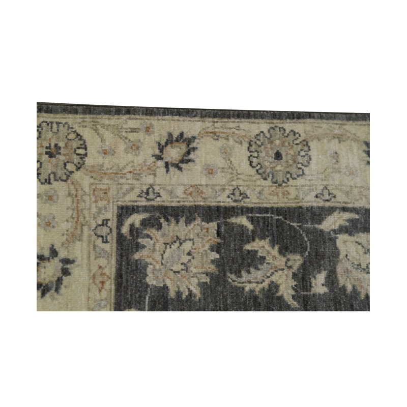 Tapis noir et ivoire de haute qualité noué à la main