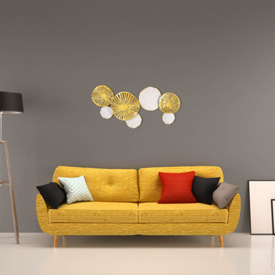 Accessoire mural décoratif en métal peint à la main, 29,1 po x 15 po | 100% métal avec une épaisseur de 0,06 pouce | Conception unique pour la décoration intérieure, fixation murale facile, variations de couleur pour une touche personnalisée