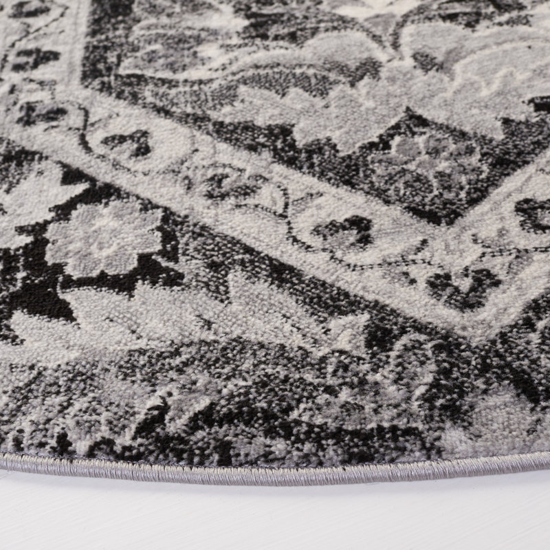 Daquavion Performance Oriental Rug, Round 6'7"