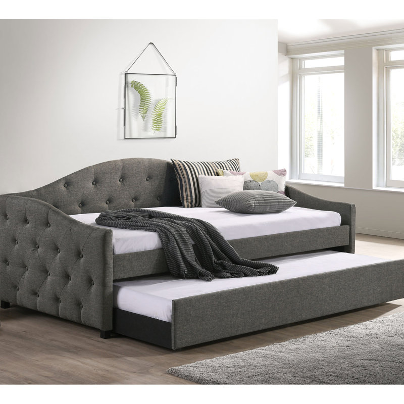 Lit de jour gris avec lit gigogne rembourré gris, convient à la chambre à coucher, revêtement lisse, forme, lit gigogne escamotable, détails décoratifs idéaux, coussins de siège épais, dossiers minces
