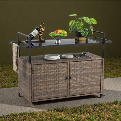 Outdoor Wicker Bar Cart, Patio Wine Serving Cart W/Wheels , Rolling Rattan Beverage Bar Counter Table W/Glass Top For Porch Backyard Garden Poolside Party