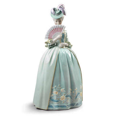 Porcelain Kisses Woman Statue