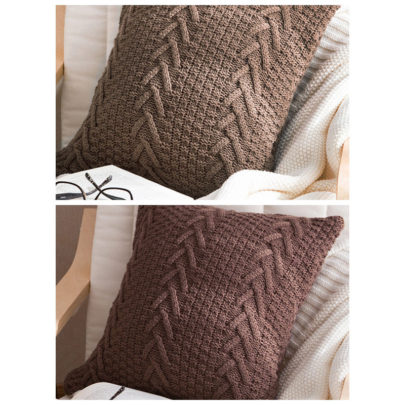  (Housses avec inserts) Ensemble de 2 coussins décoratifs en forme de V d'une couleur de 18 po x 18 po, Bronze/brun