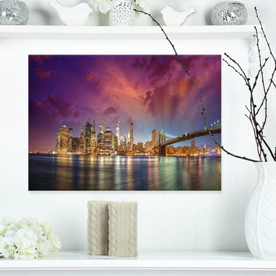 New York, Manhattan, paysage urbain avec nuages, reproduction de photo sur toile tendue