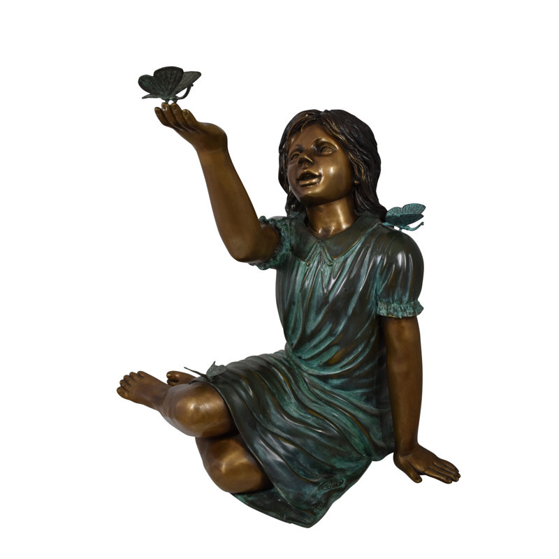 Statue de fille avec des papillons et une chemise verte en bronze, taille: 27 po x 17 po x H 24 po