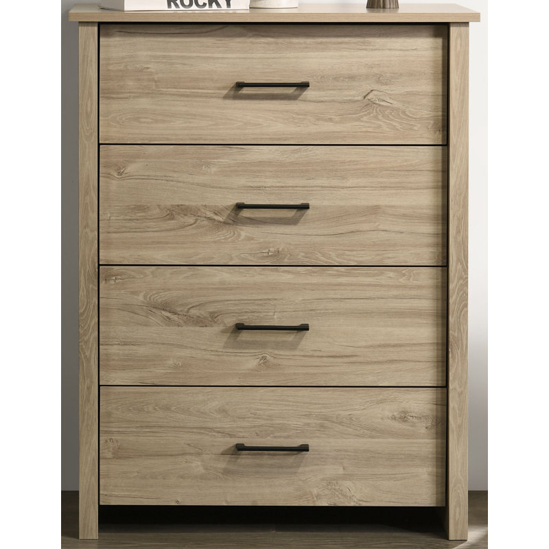 Commode 4 tiroirs en chêne clair avec poignées noires Celeste, Chêne clair