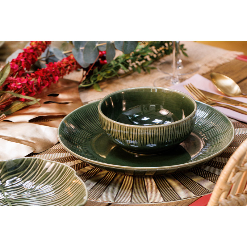 Mikasa Round Metallic Placemats, Set of 4, Gold, 38cm