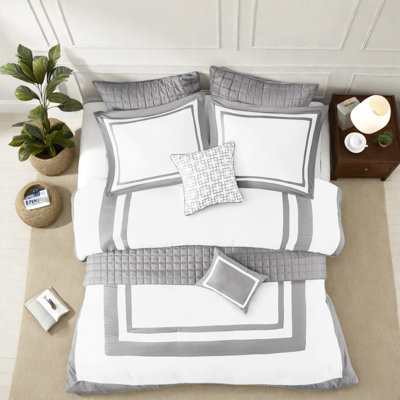 Luxurious 8 Piece Bedding Set, Grey Polyester Hotel Style