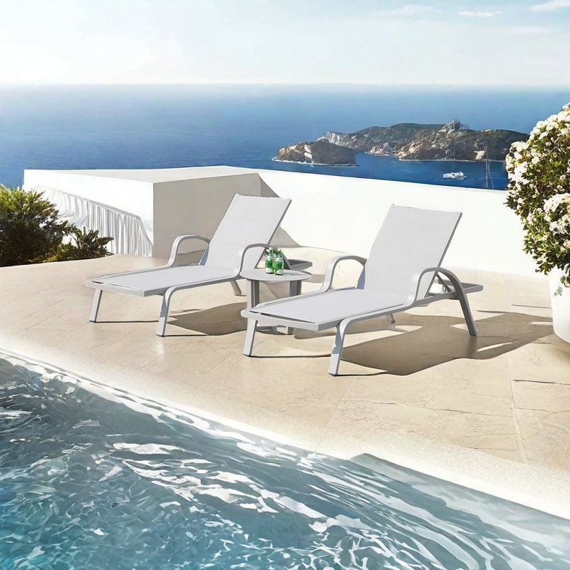 Chaise longue d'extérieur en rotin