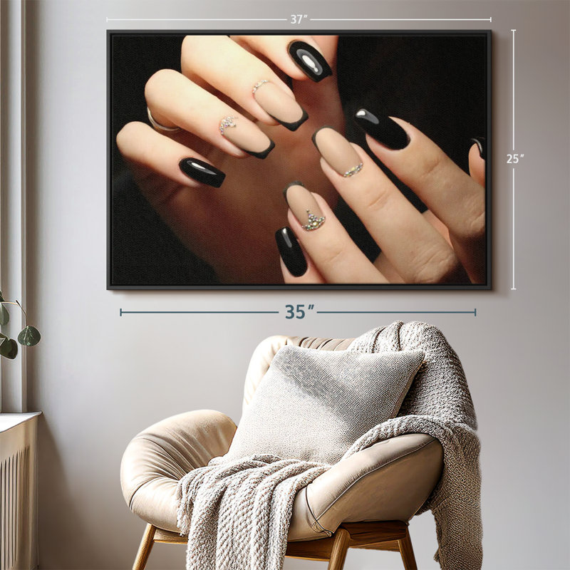 «Classy Neutral Nails Wall Art», H 37 po x l 25 po