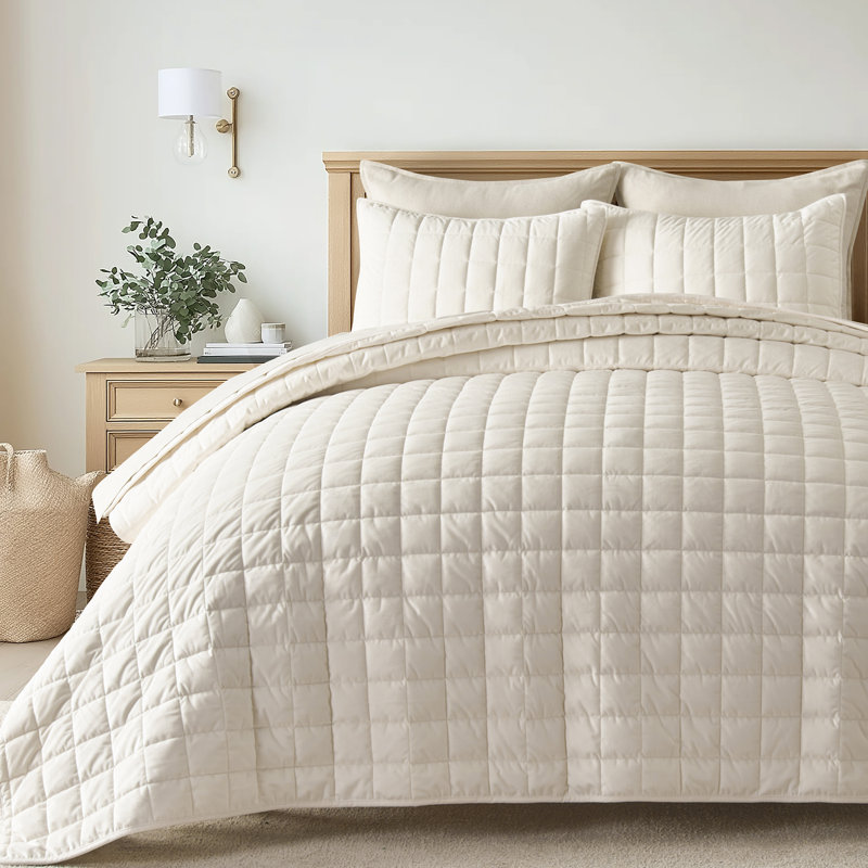 Box Stitch PearlVelvet Quilt set, Ivory White, King Quilt + 2 King Shams