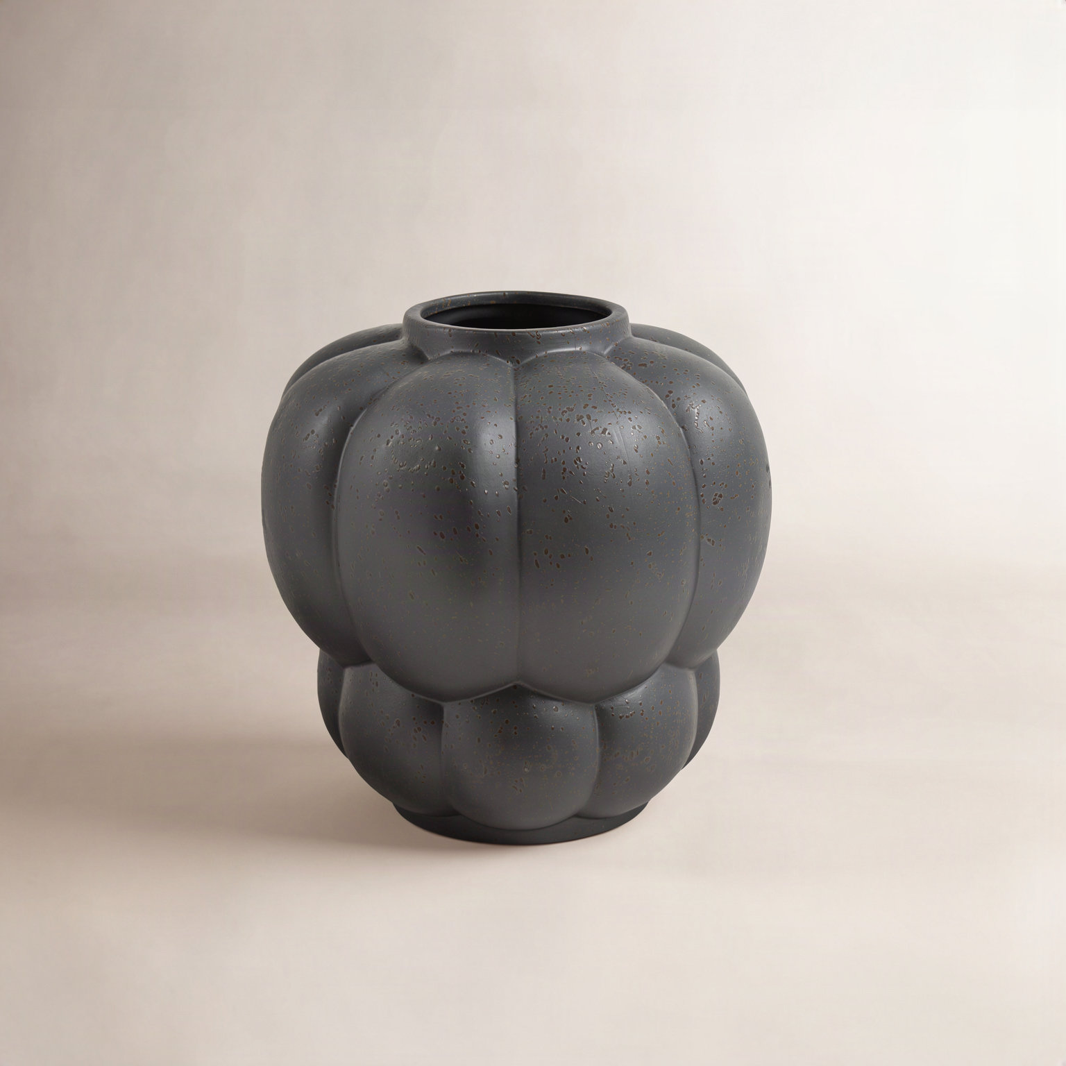 Acosta Ceramic Table Vase, Medium