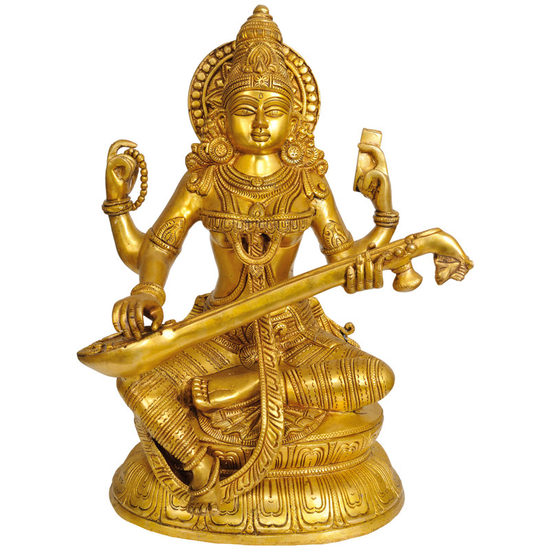 Déesse Saraswati assise sur un lotus