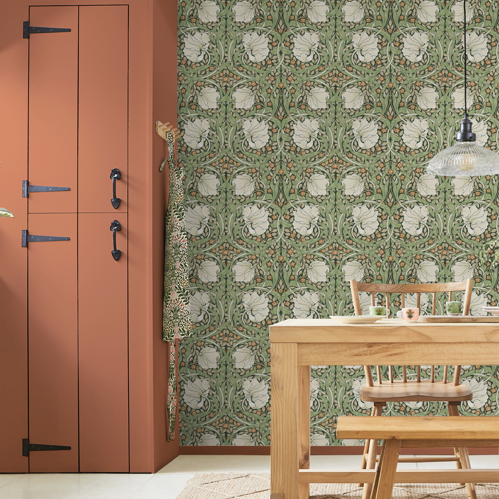 Nilda Floral Wallpaper, Pimpernel Green