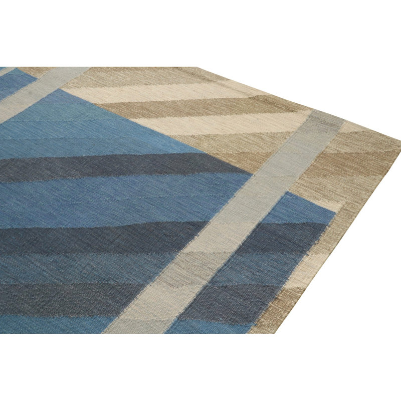 Scandinavian Wool Chevron Area Rug, Recatangle 5' x 7'