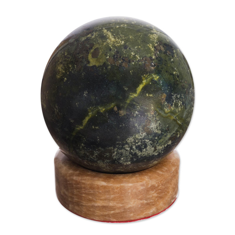 Sculpture gemme en serpentin sphère Murfield