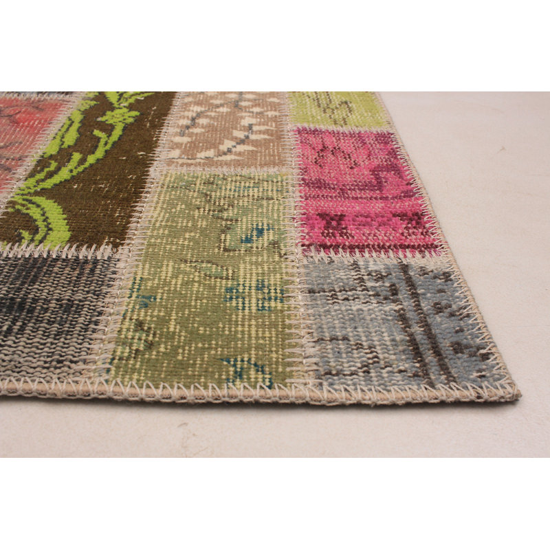 Tapis à main one-of-kind-noué la 2010 kosak vert/gris/rouge 5 pi 6 po x 7 pi en laine de 2 po Saavedra