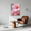 Toile rose avec gouttelettes d'eau sur pétales-132732275