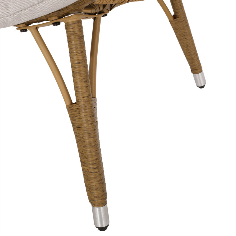 CHAISE EN ACIER