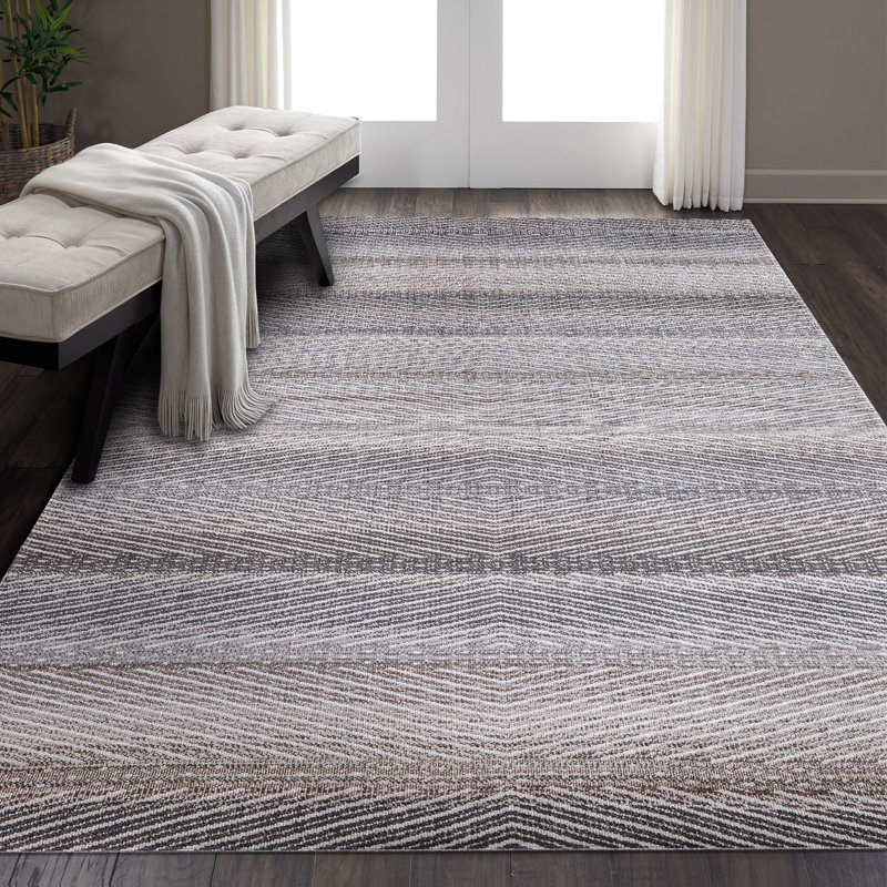 Tapis géométrique brun / ivoire / noir, Rectangle 7 pi 10 po x 10 pi 10 po