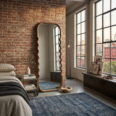 Miroir de plancher en bois de pin Harrisburg