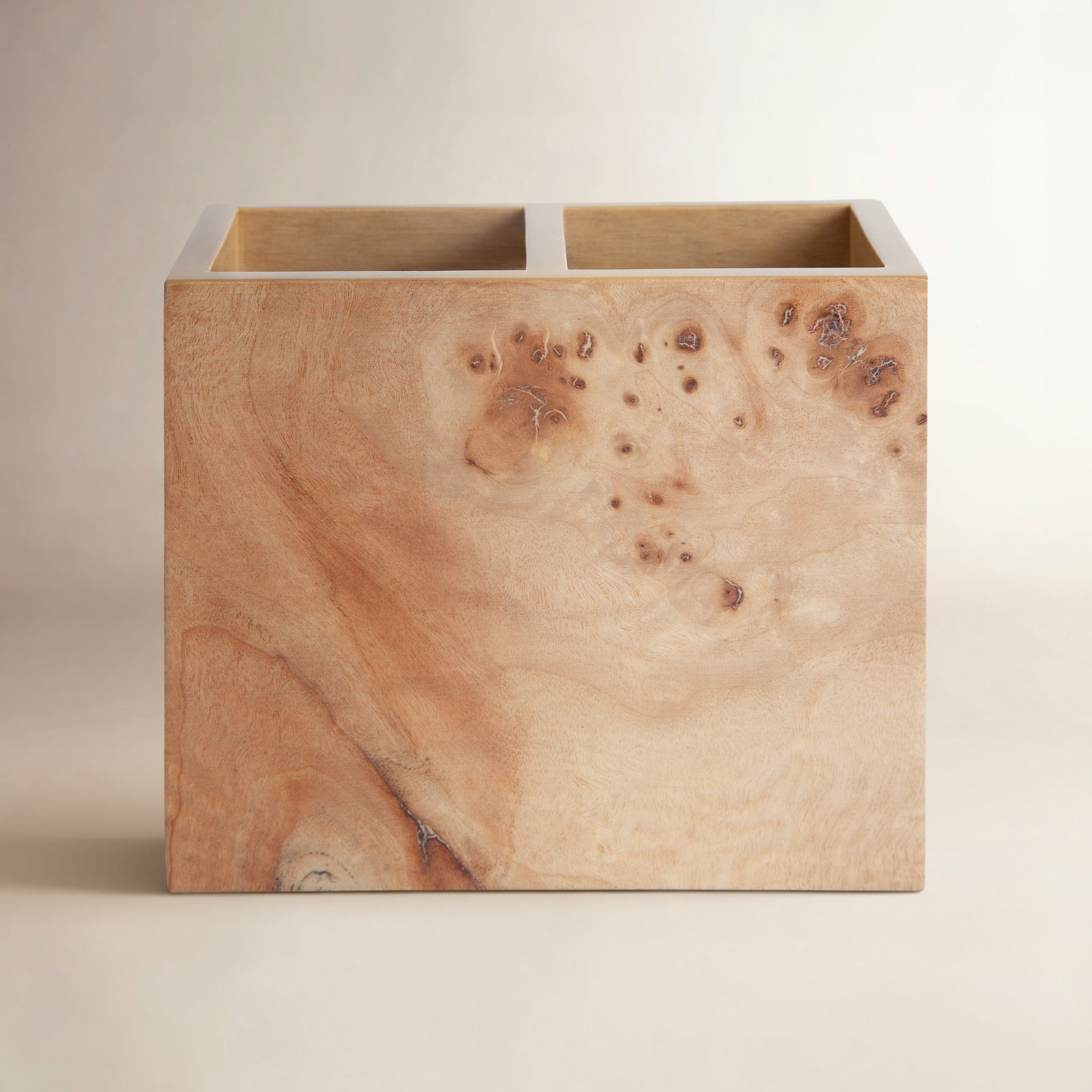 Duras Wood Toothbrush Holder