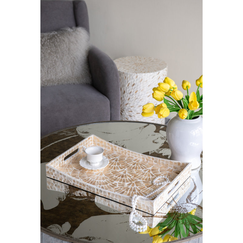 Plateau décoratif 18 x 12 x 2 po avec motif floral Capiz doré